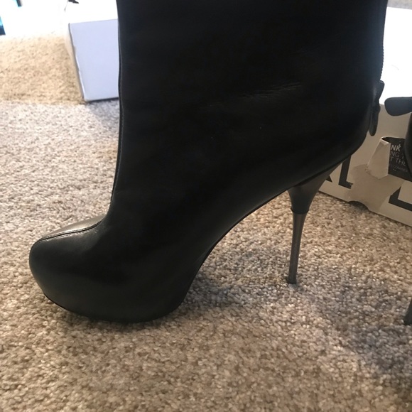 Aldo Black Leather Booties - Picture 6 of 7